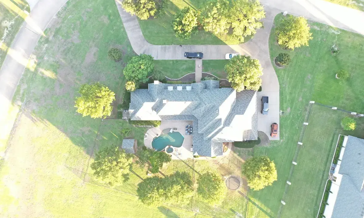 New shingle roof installation on a home in Glasgow